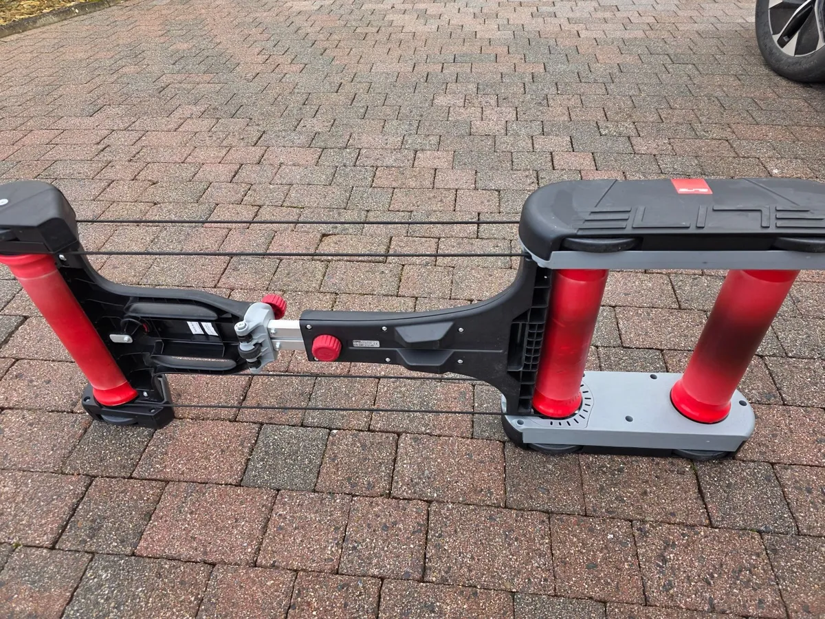 Elite quick motion cycling rollers - Image 1