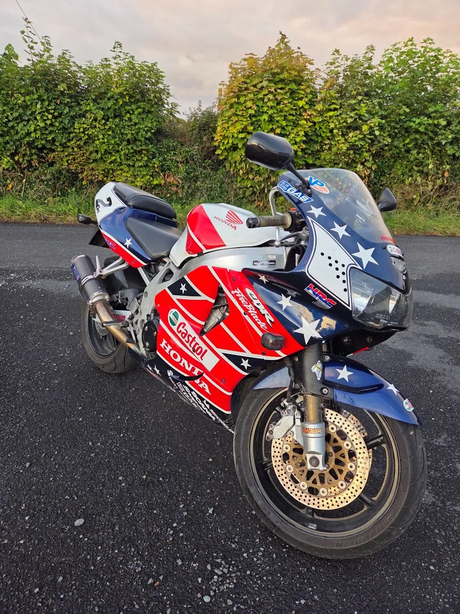 98 Honda Fireblade 919cc - Image 1