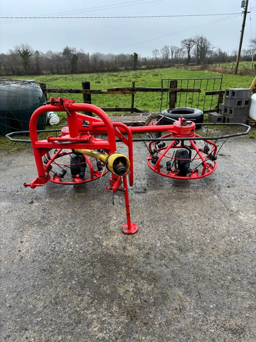 Vicon 300 Haybob - Image 1