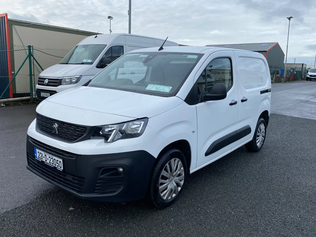 2022 Peugeot Partner Professional 1.5 100BHP - Image 3
