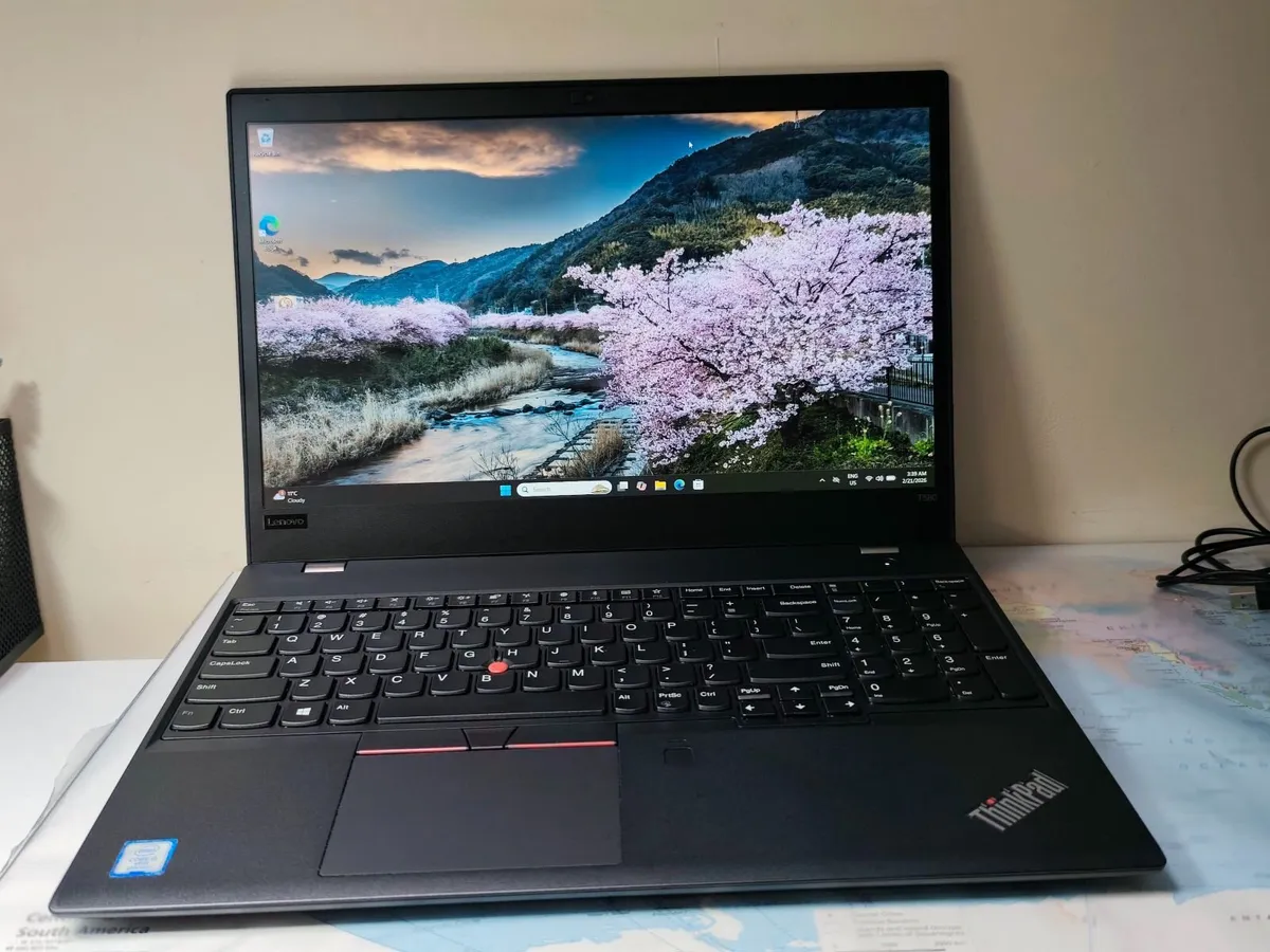 Lenovo ThinkPad T580 15.6' Intel i5 8th Gen | 16GB - Image 1