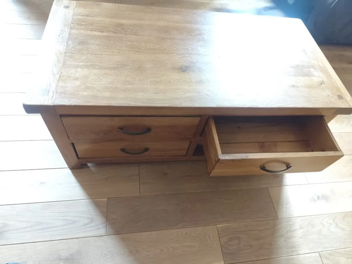 Large Rustic Oak Coffee table -4 Double Sided Drawers (Dovetail Joints) - Image 4