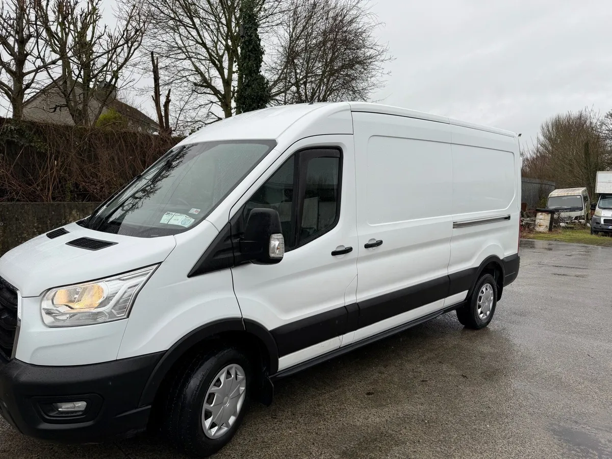 Transit van - Image 2