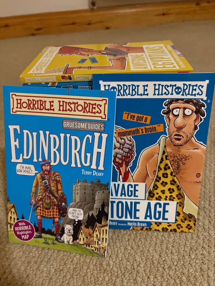 Horrible history set - Image 2