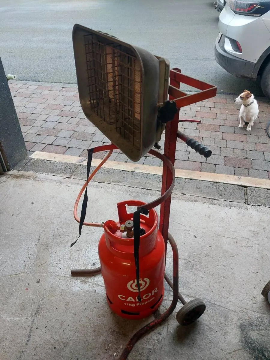 Space heater - Image 2