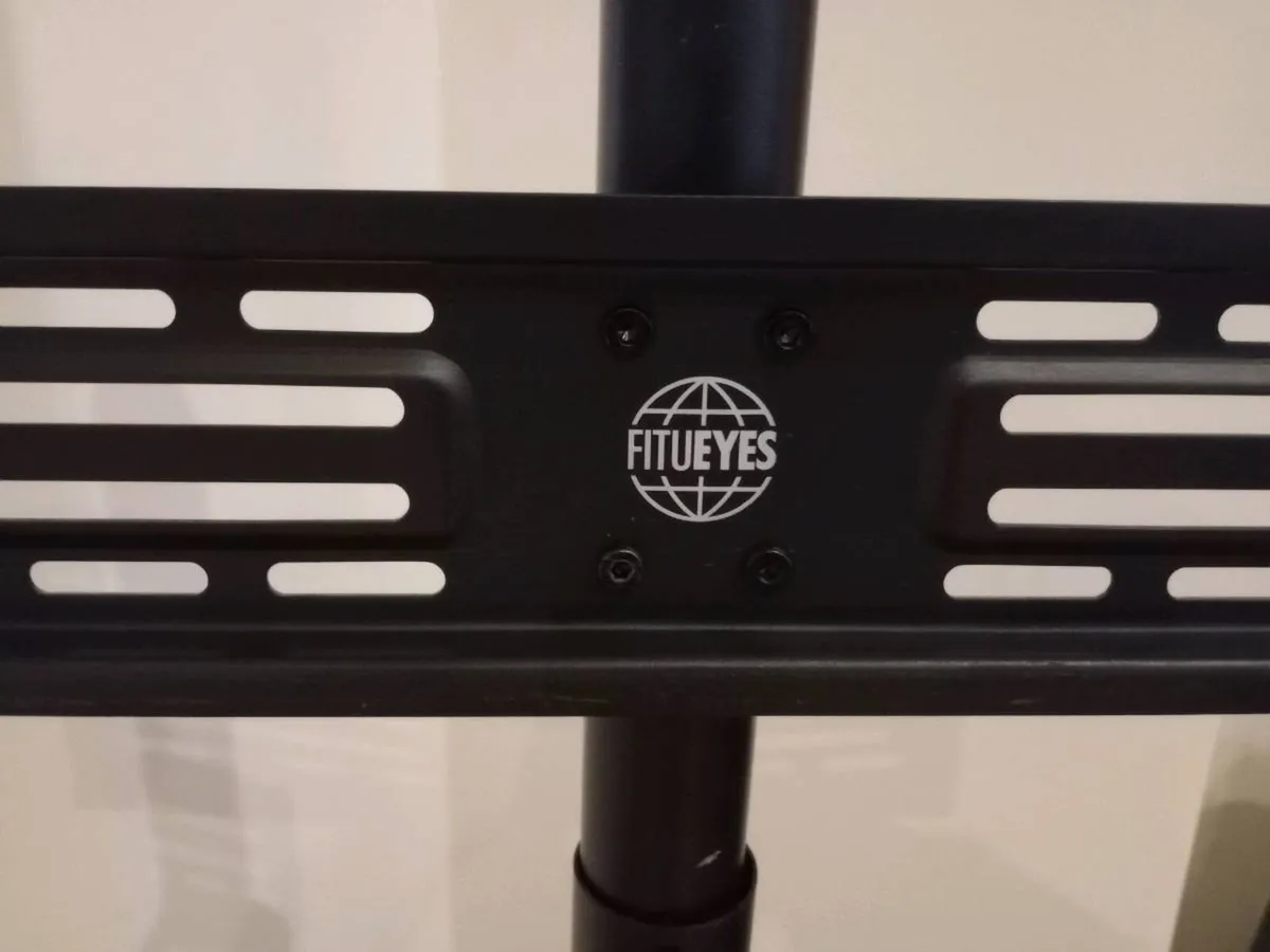 Fitueyes TV/ monitor stand on wheels - Image 2