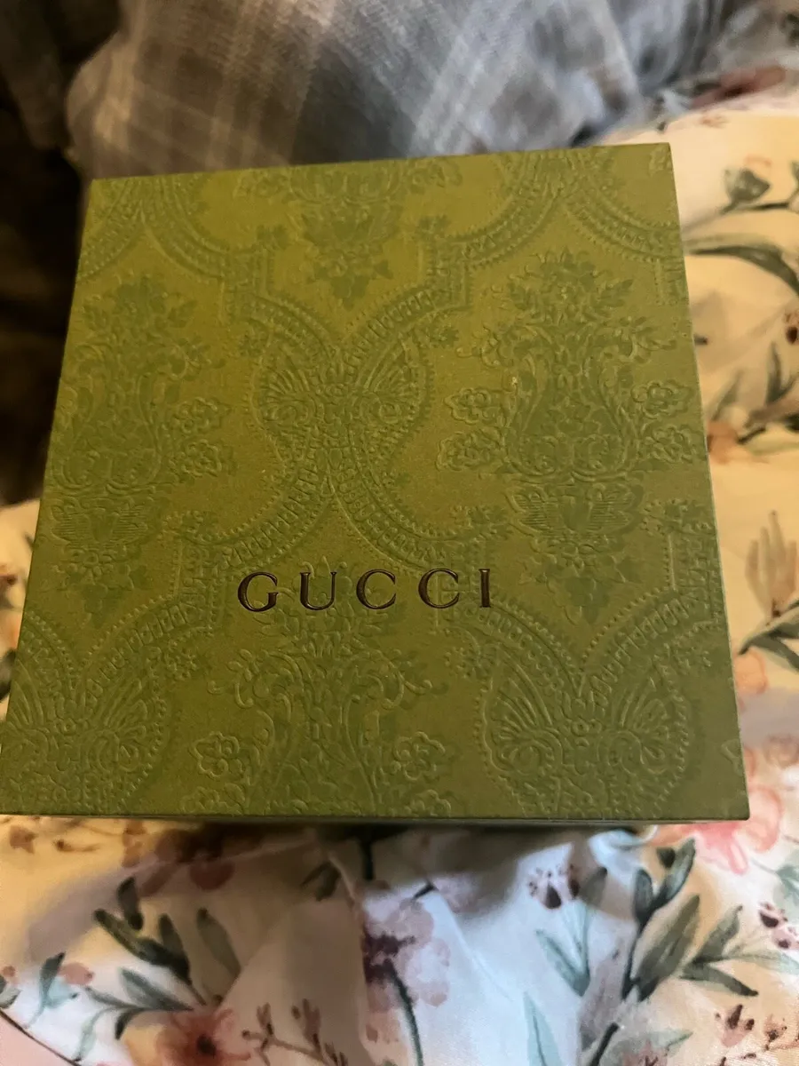 Gucci watch - Image 2