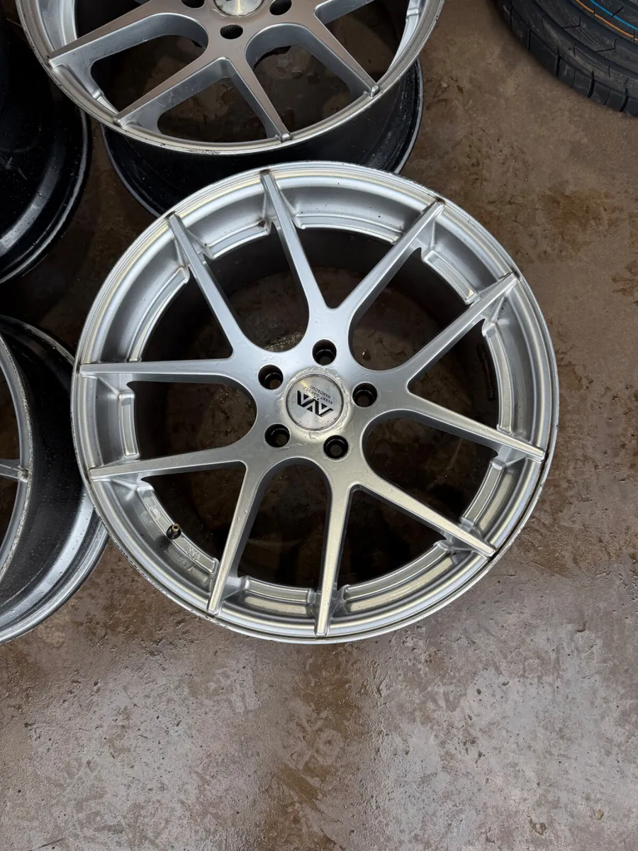 19inch BMW E60 alloy wheels - Image 2