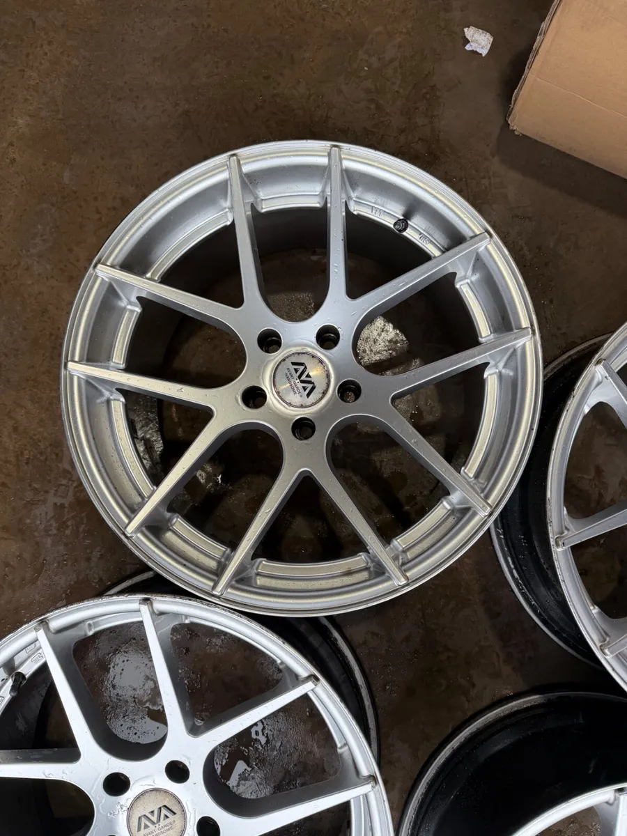 19inch BMW E60 alloy wheels - Image 4
