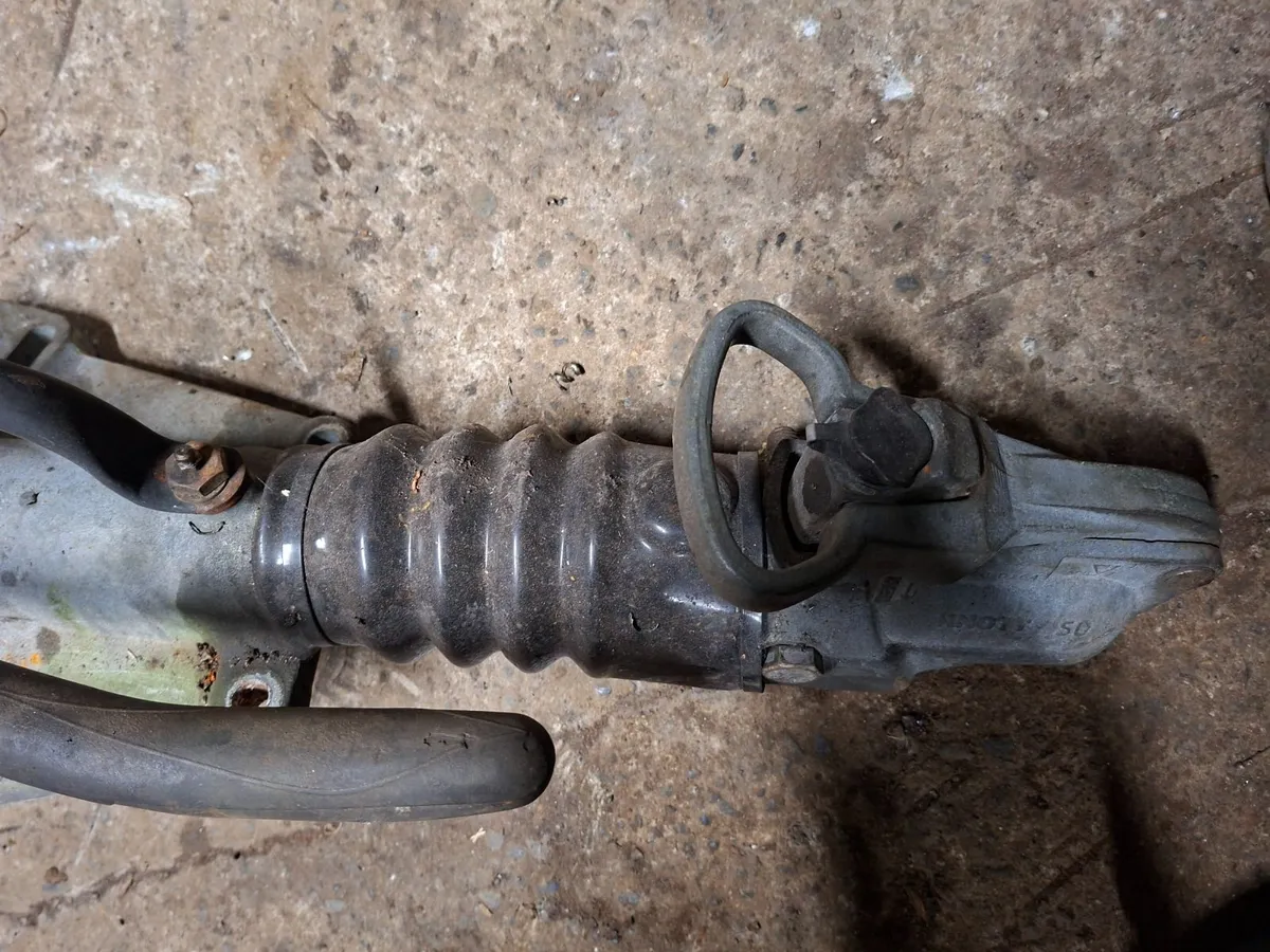 3.5 tonne hitch for trailer - Image 2