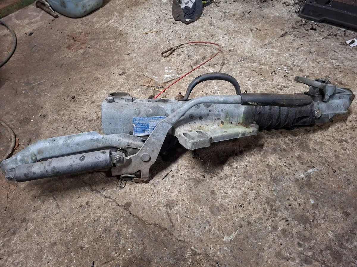 3.5 tonne hitch for trailer - Image 1