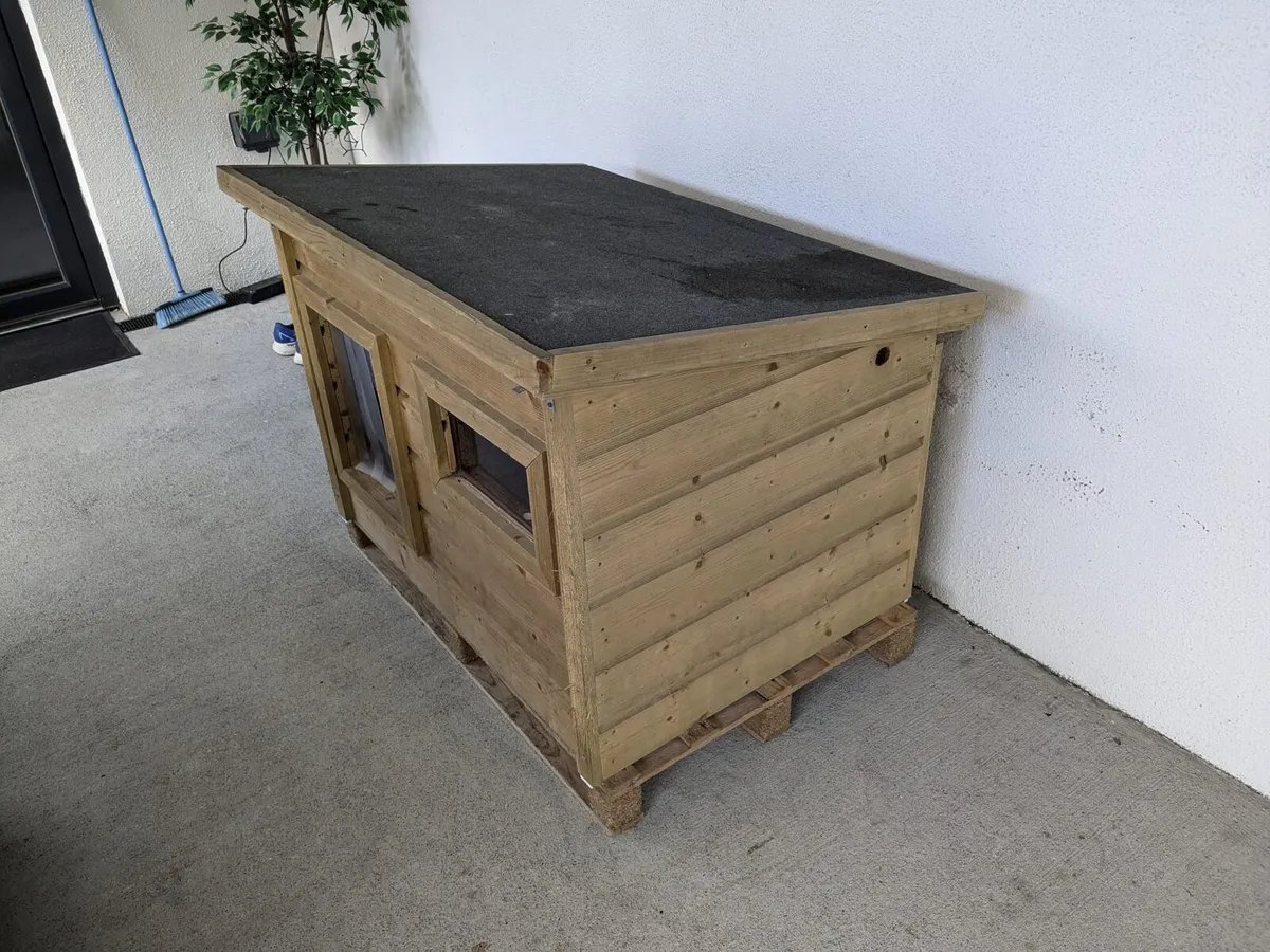 Insulated Dog House - Image 1
