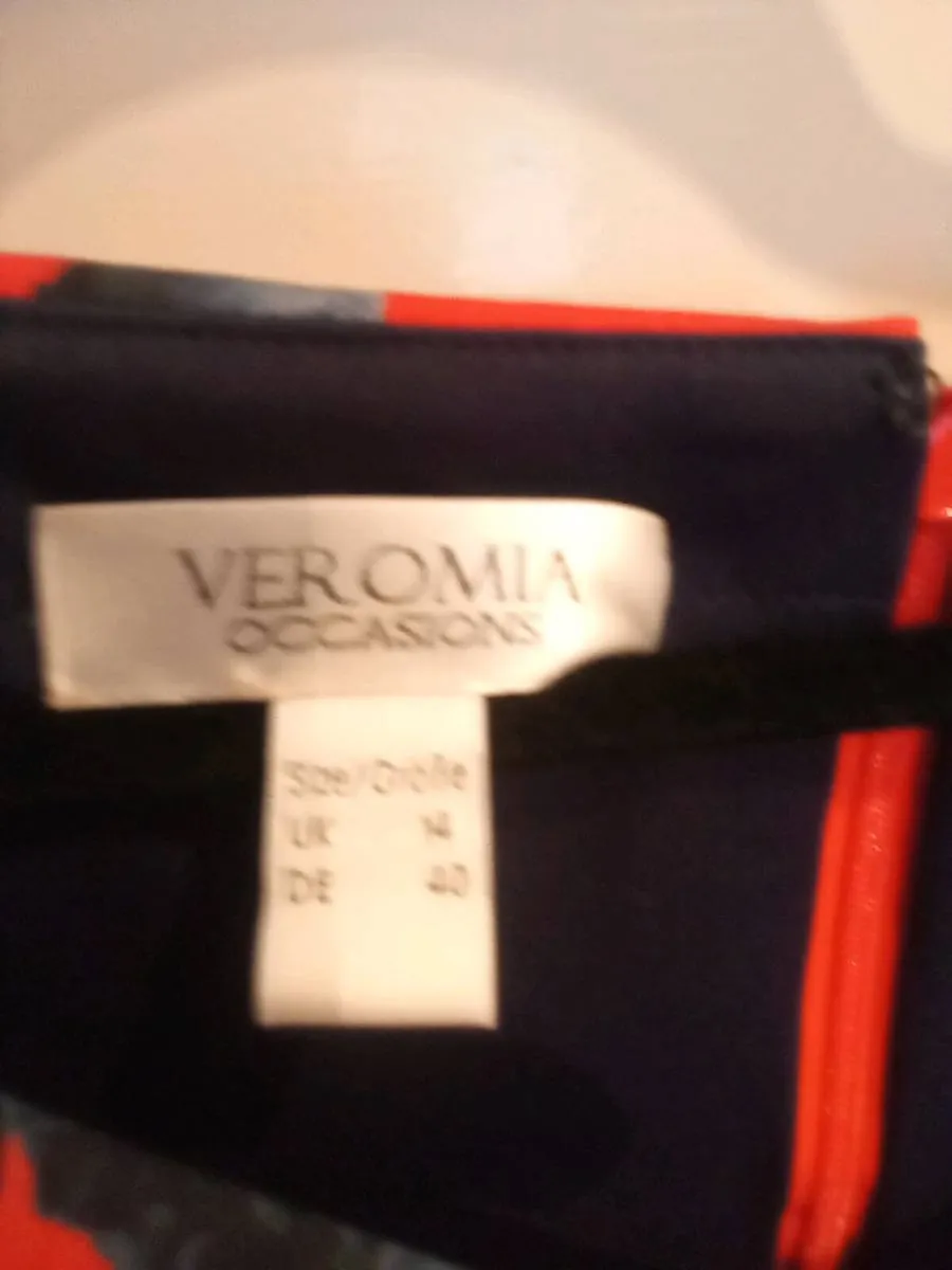 MOTHER. OF. THE. BRIDE DRESS AND. FASCINATOR - Image 4