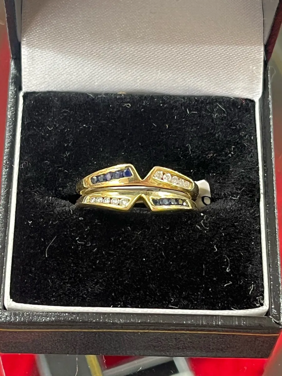 14k gold ring with sapphires and diamonds. - Image 1