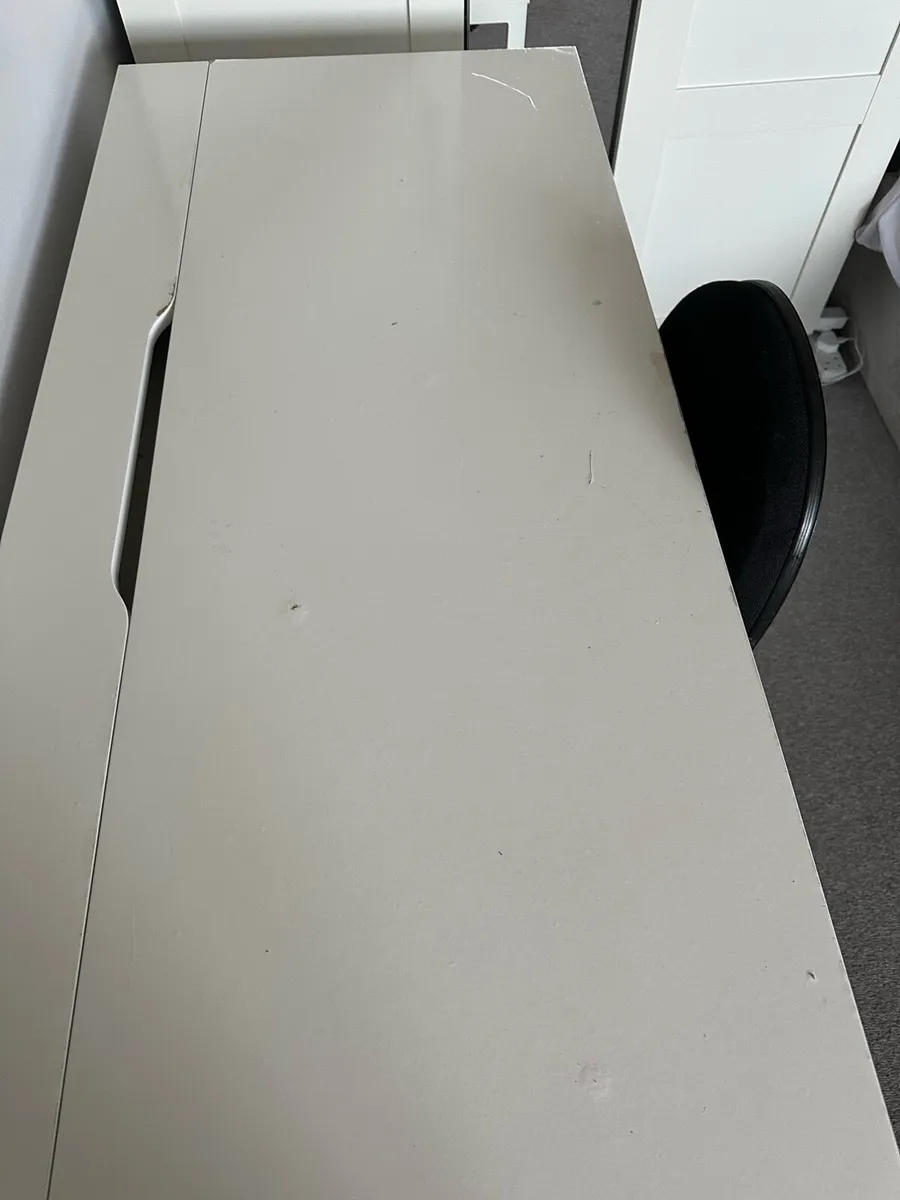 FREE Desk and Chair - Image 3