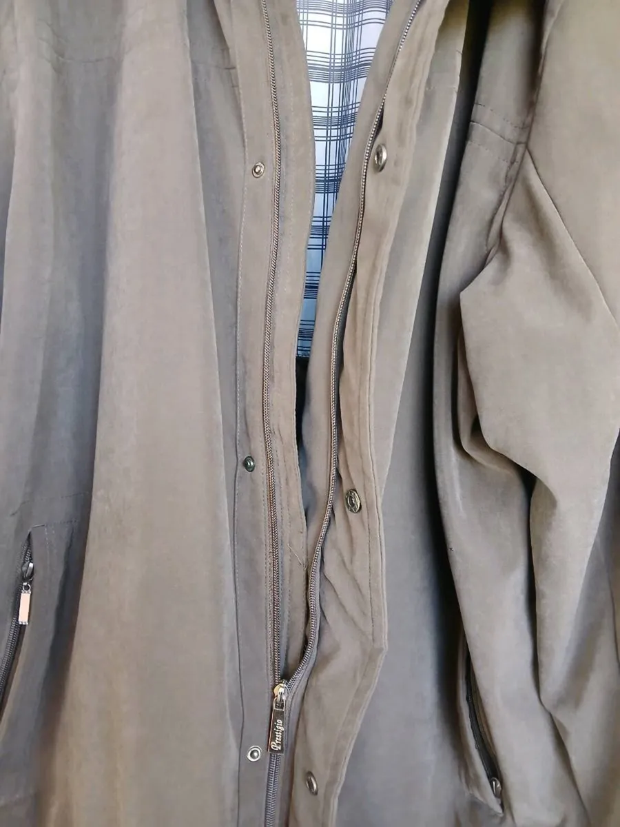 New gents coat jacket  size 3xl - Image 4