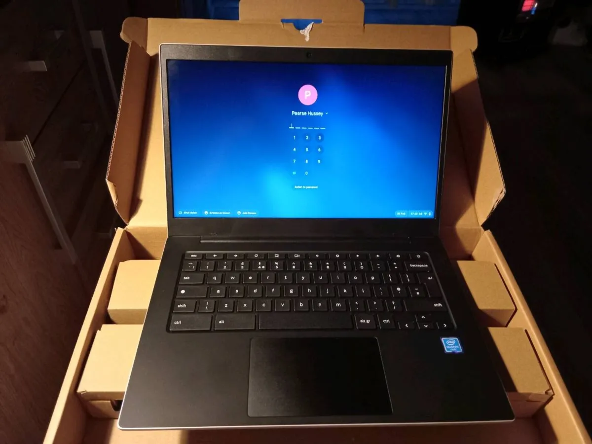 Samsung Chrome Notebook - Image 1