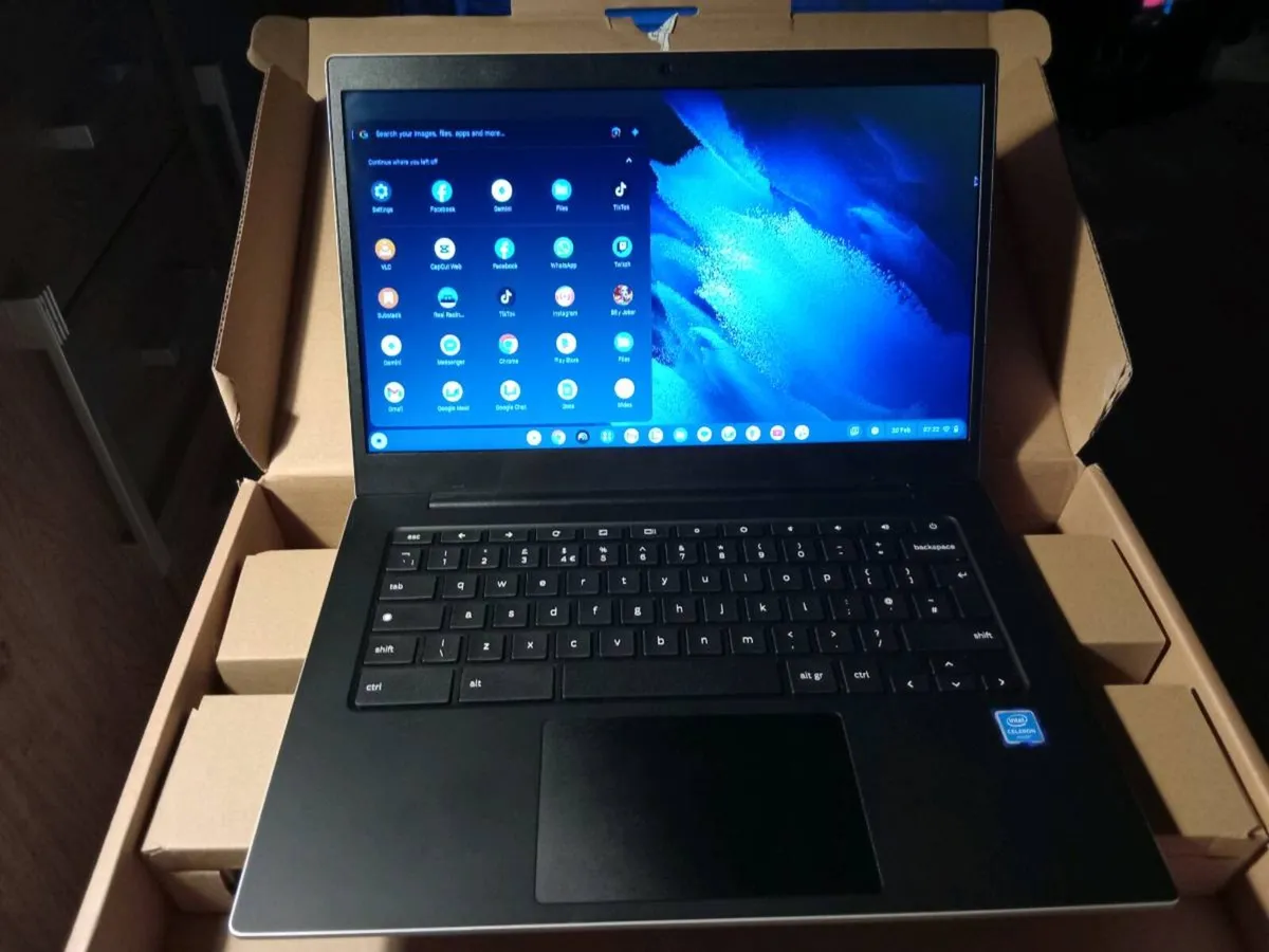Samsung Chrome Notebook - Image 3