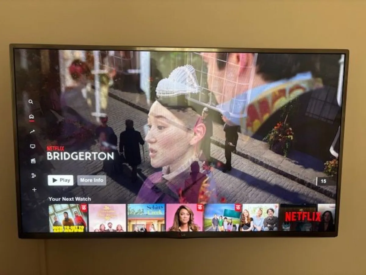 42" LED TV - LG - Image 1