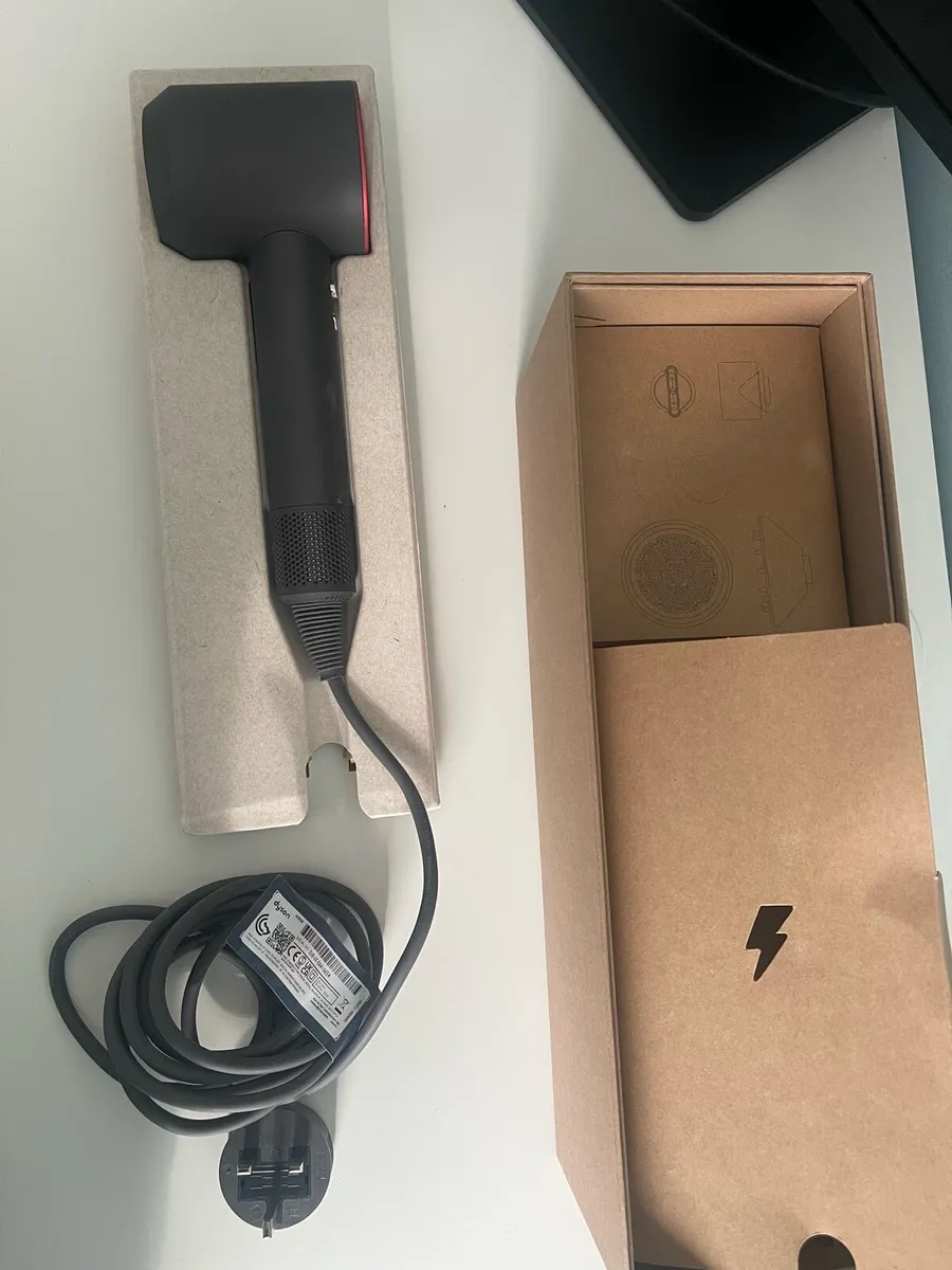 Brand New Dyson Supersonic Hair Dryer – Never Used - Image 4
