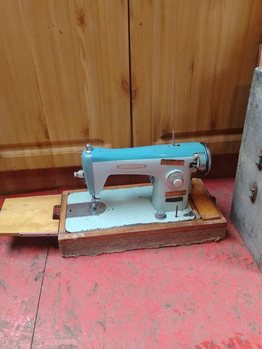 Postage brother sewing machine - Image 2