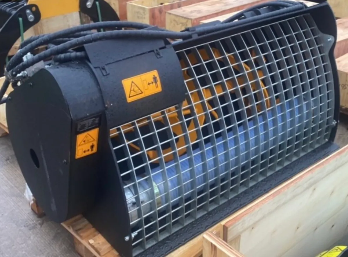 Concrete mixing bucket - Image 2