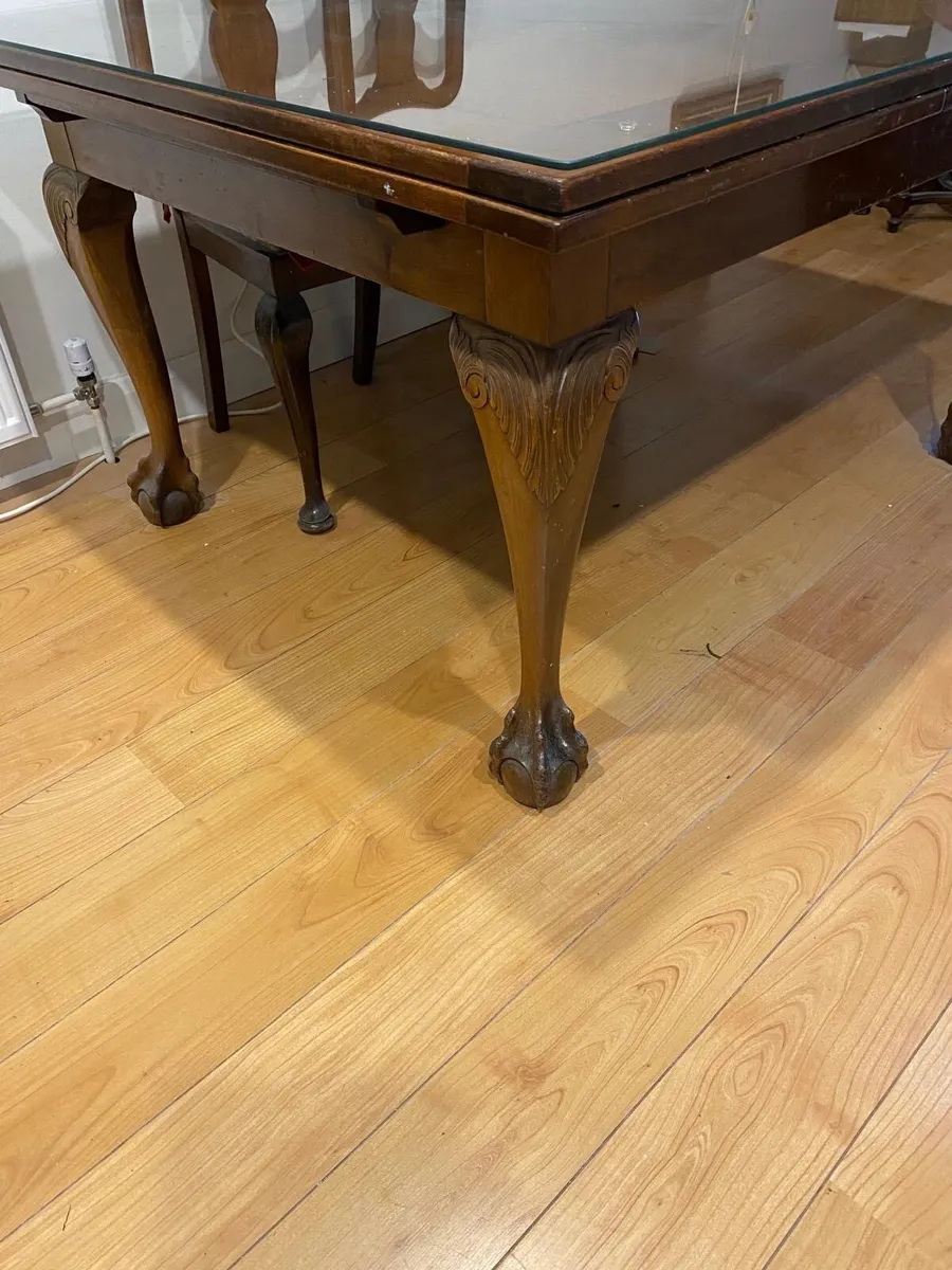 Dining table and chairs - Image 2