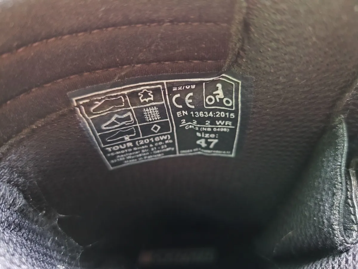 motorcycle helmet - Image 3