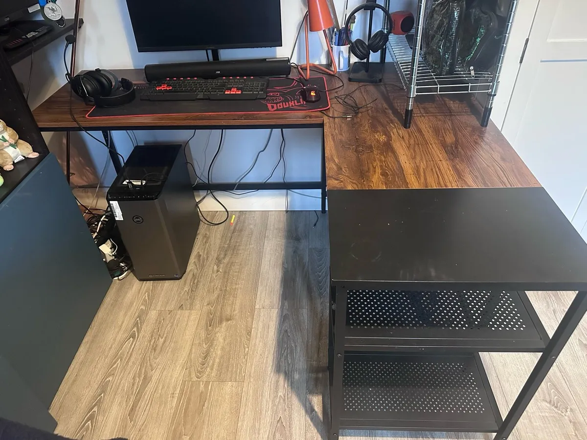 L shaped Desk - Image 4