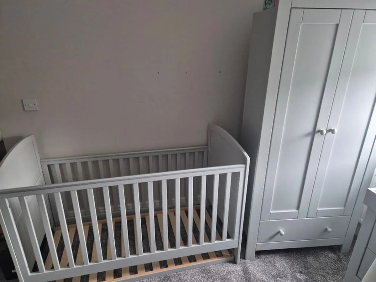 Nursery furniture - Image 2