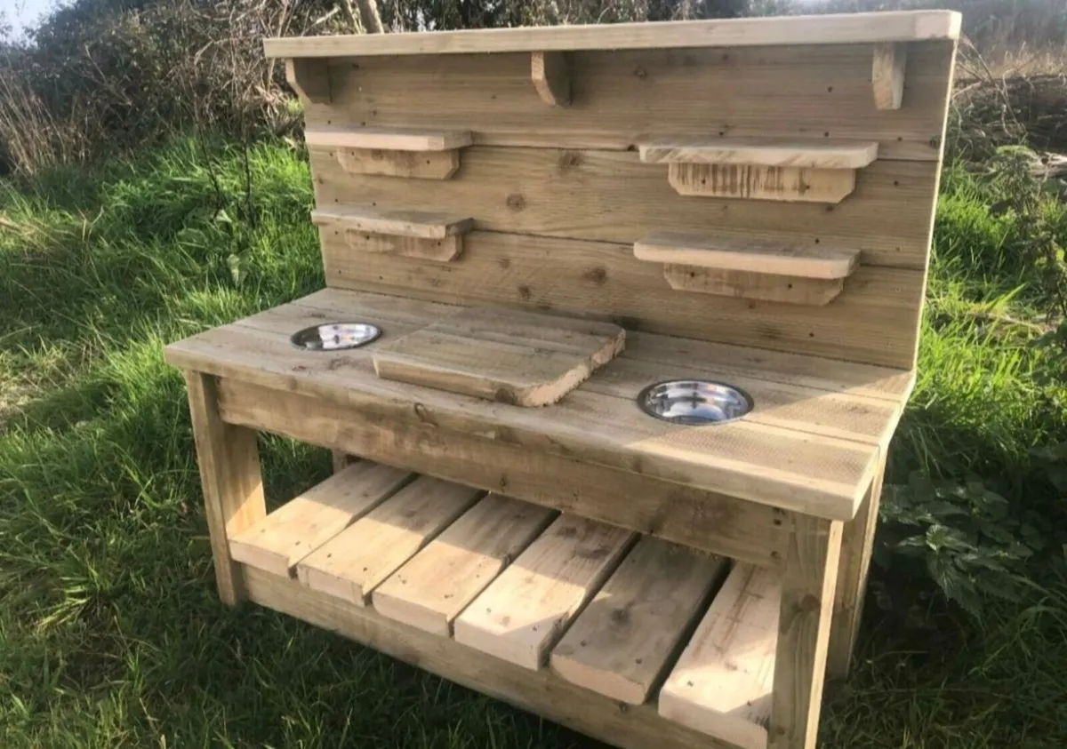 Handmade rustic mud kitchen - Image 3