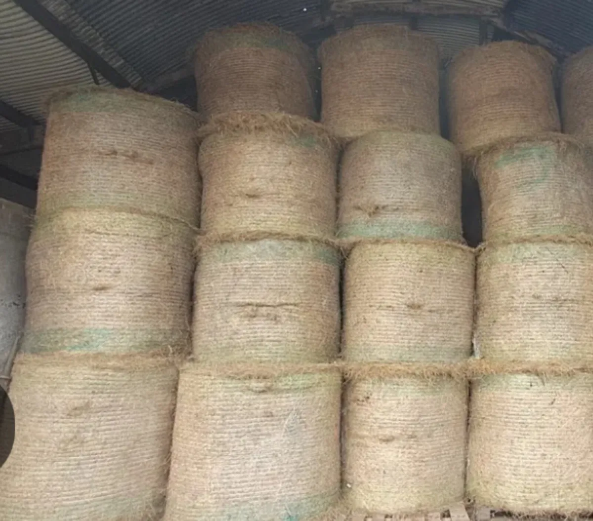 Hay 4x4 bales for sale