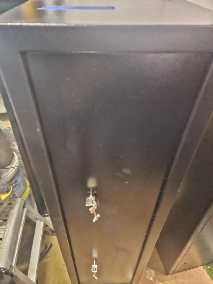 Gun safe cabinet - Image 2