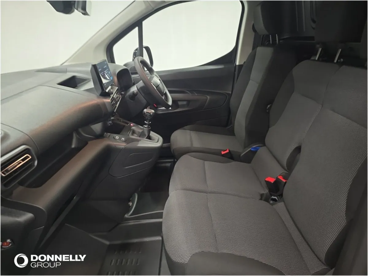 Vauxhall Combo Cargo Diesel Pro - Image 4