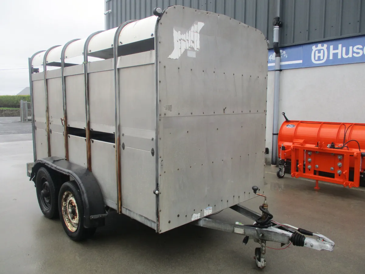 Ivor Williams 10 x 5 Livestock Trailer - Image 2