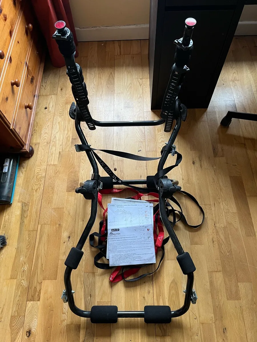 Bike rack (Halfords 3 bike rear mounted) - Image 1