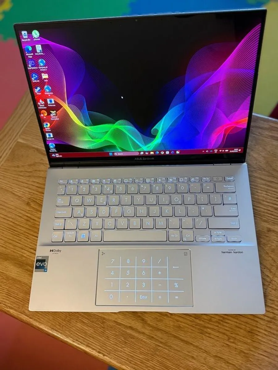 Asus Zenbook 14" Laptop like new - Image 2