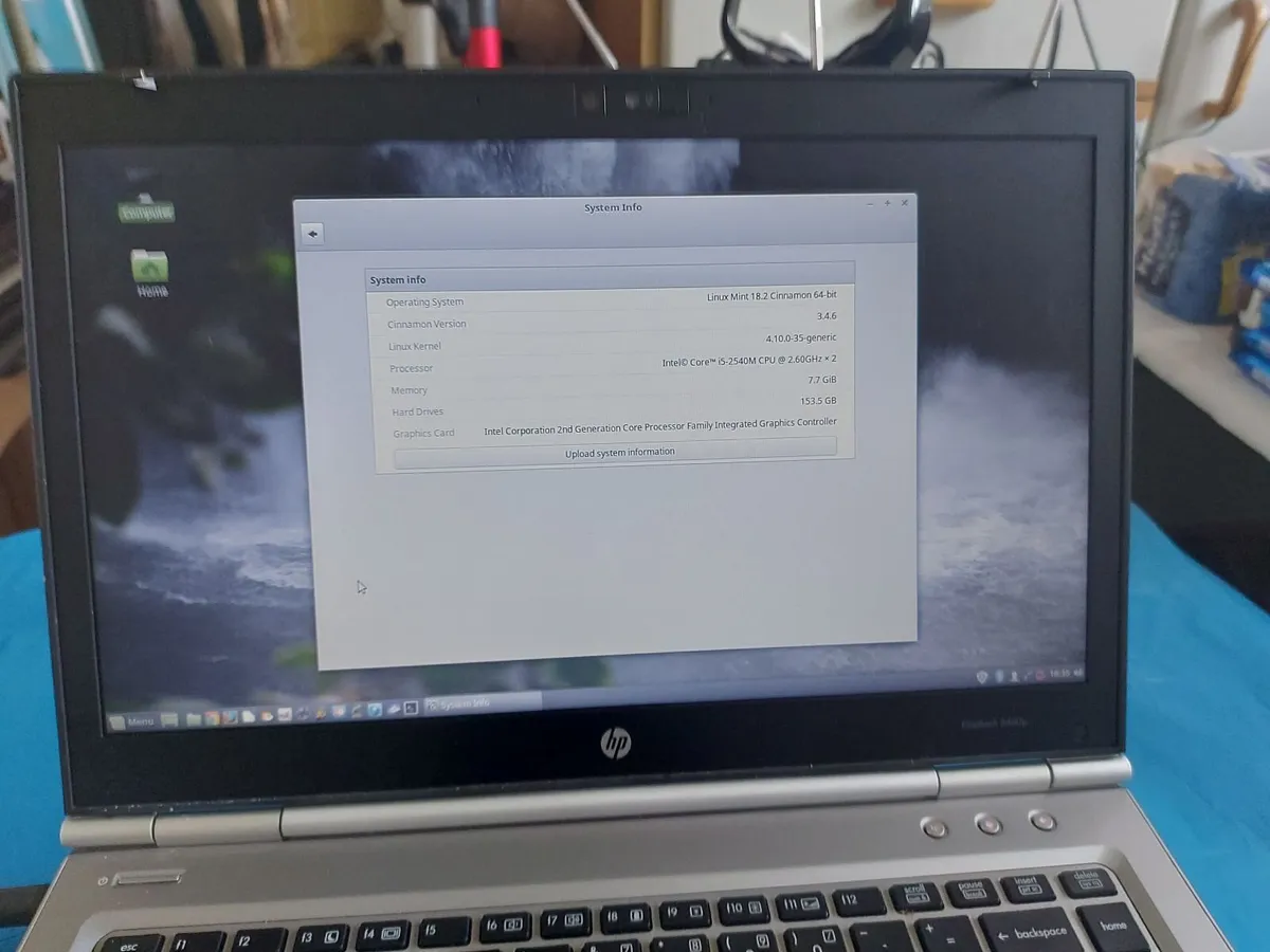 HP EliteBook Laptop Linux Mint 18.2 Cinnamon 64bit - Image 1