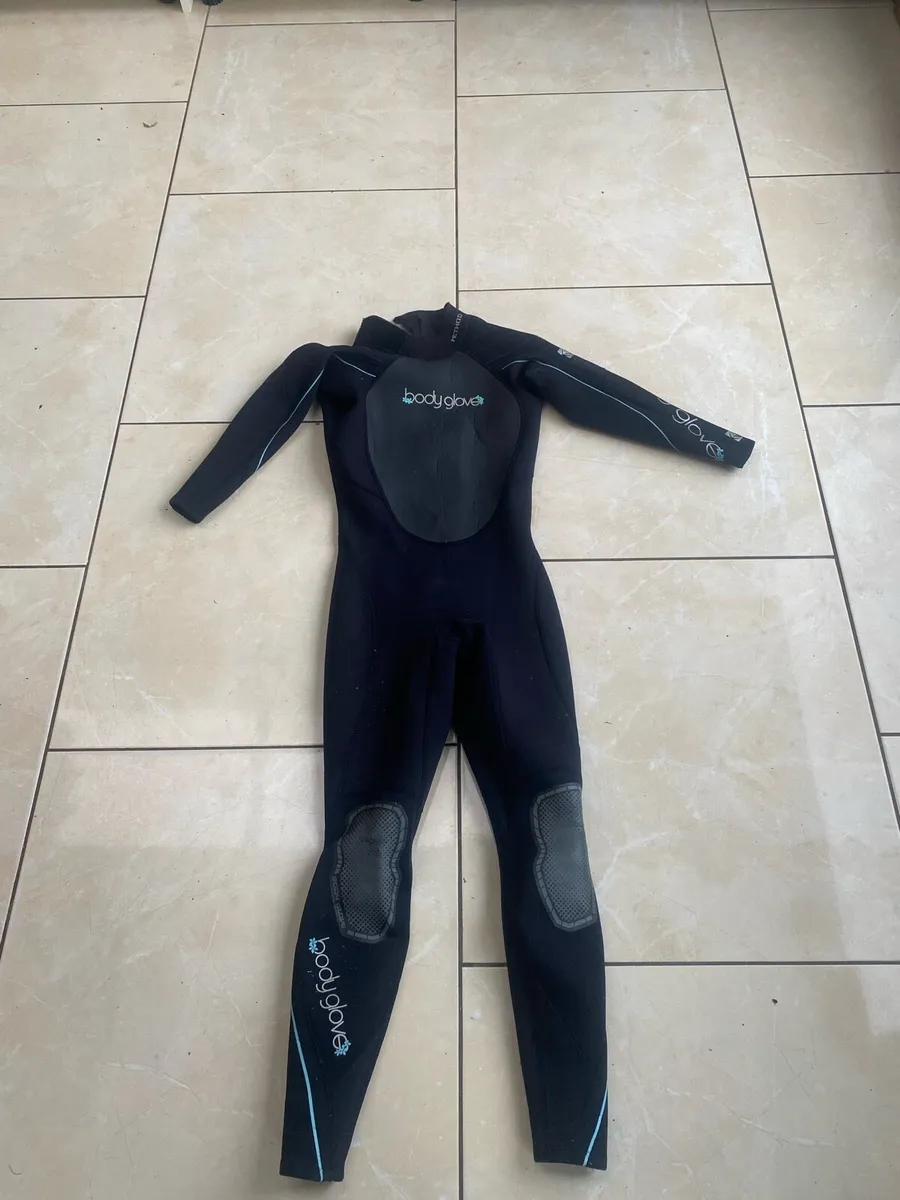 Woman’s wetsuit