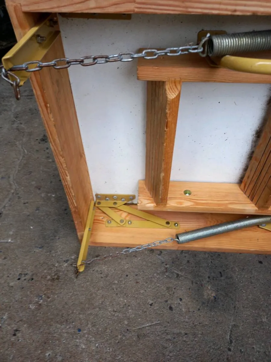 Attic ladder - Image 2