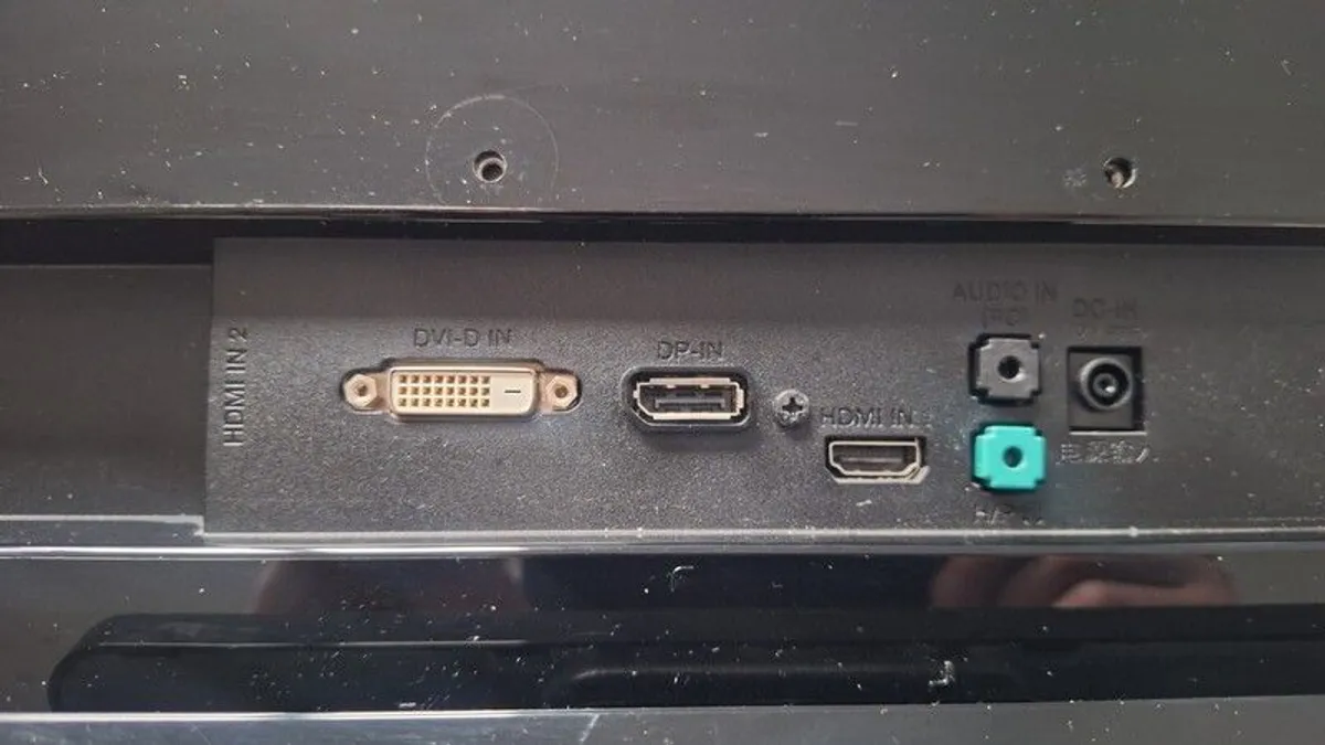 LG 34 inch UltraWide Monitor - Image 3