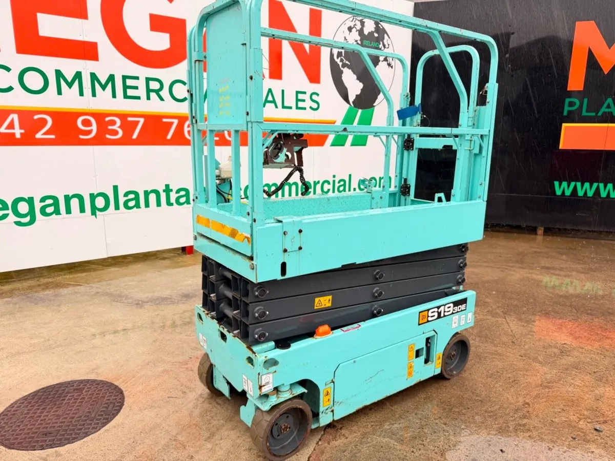 2019 JCB S1930E ....SKYJACK ACCESS LIFT...142 hrs - Image 4