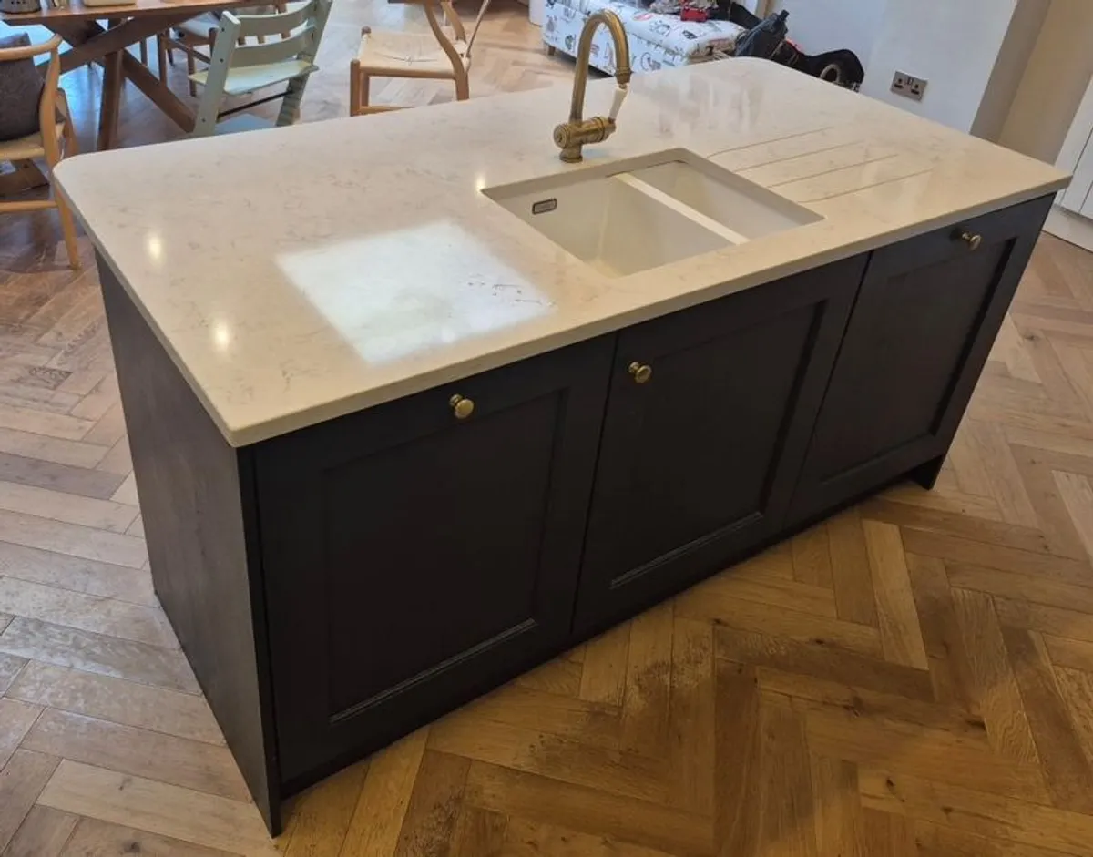 Kitchen Island with Quartz Counter - Image 1