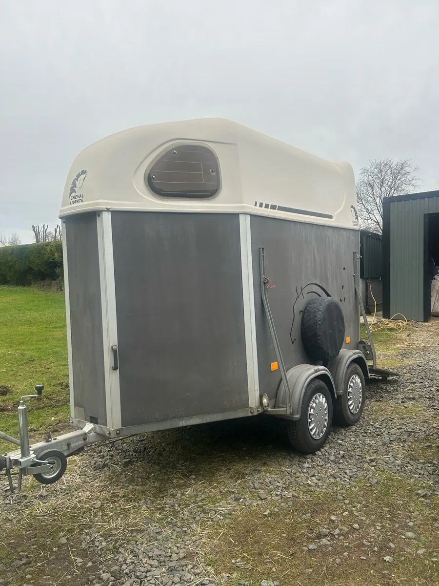 Cheval Liverte horse trailer - Image 4