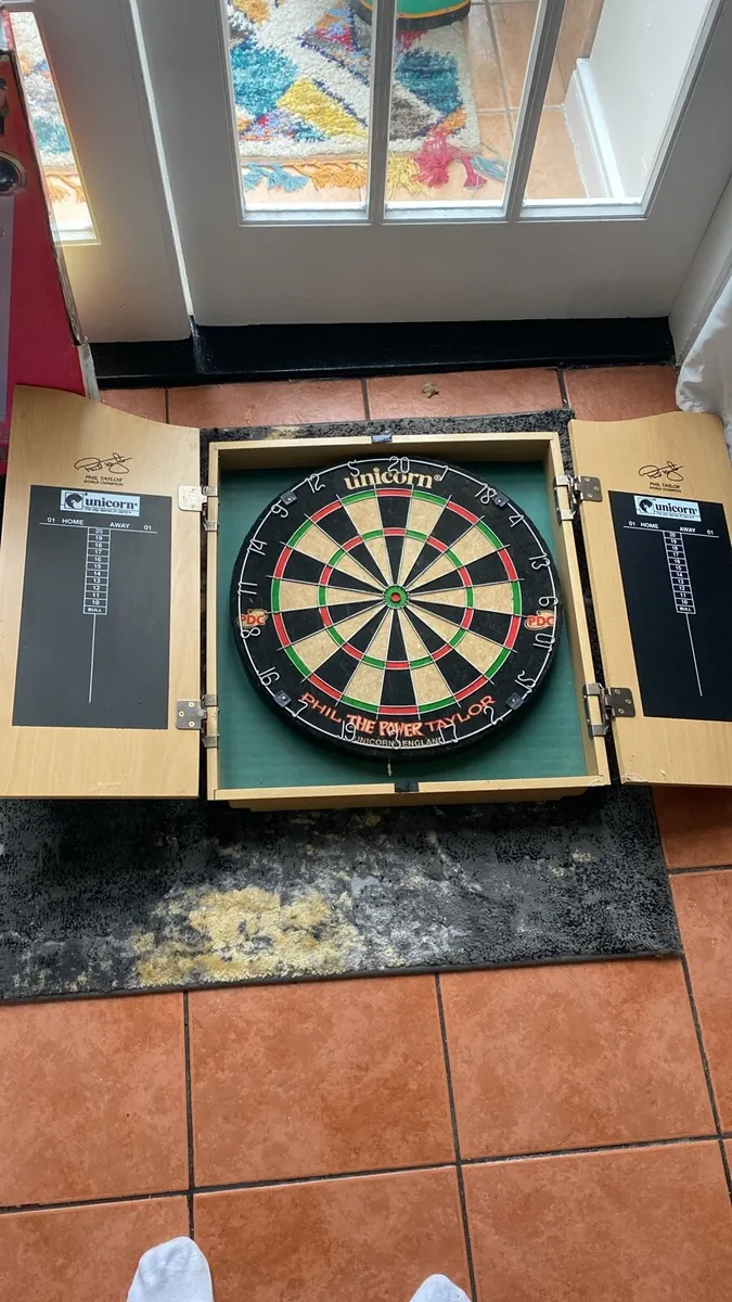 Phil Taylor Dart Board with Cabinet - Brand New - Image 3