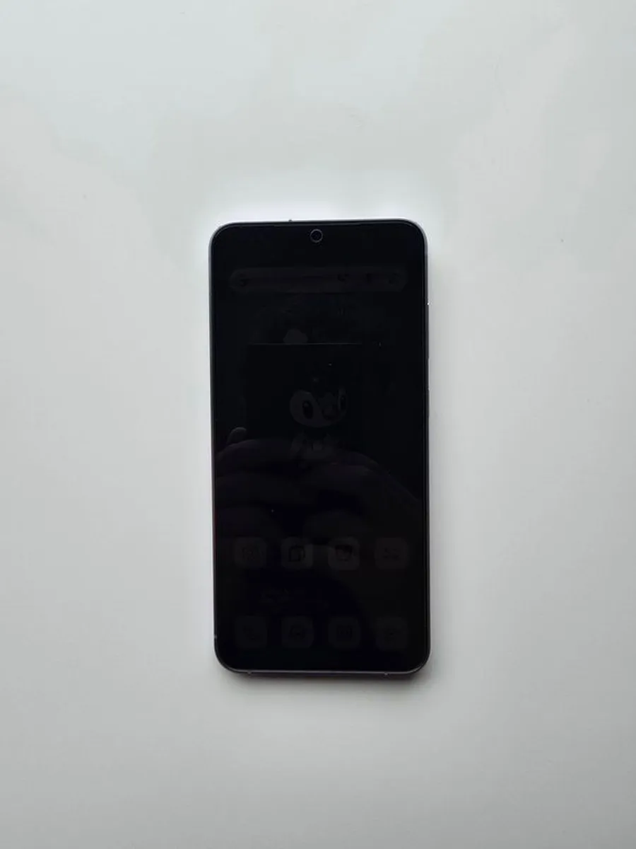 Samsung S24+ (Plus) with 2 cases and Anker charger - Image 2