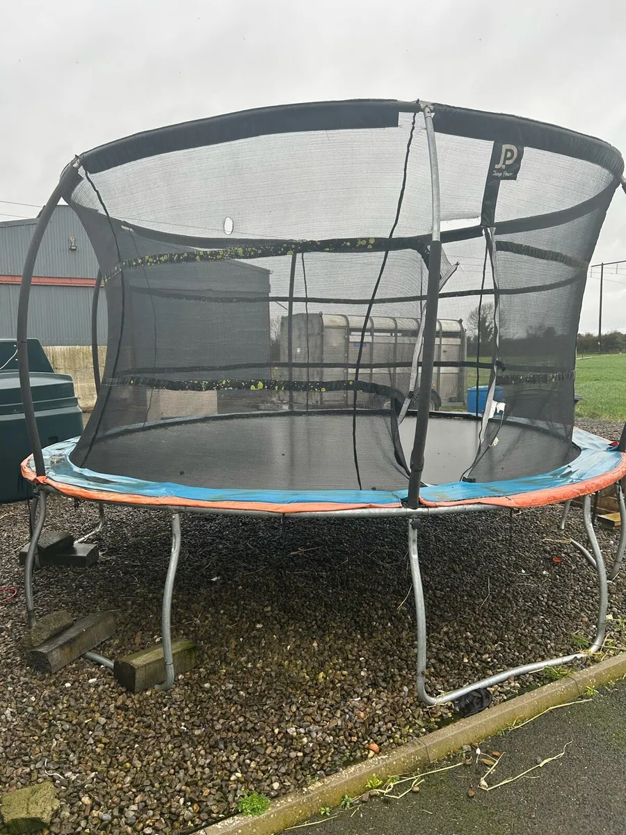 Trampoline - Image 3