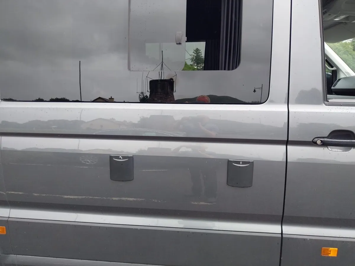 2 berth Automatic 2020 VW campervan - Image 4