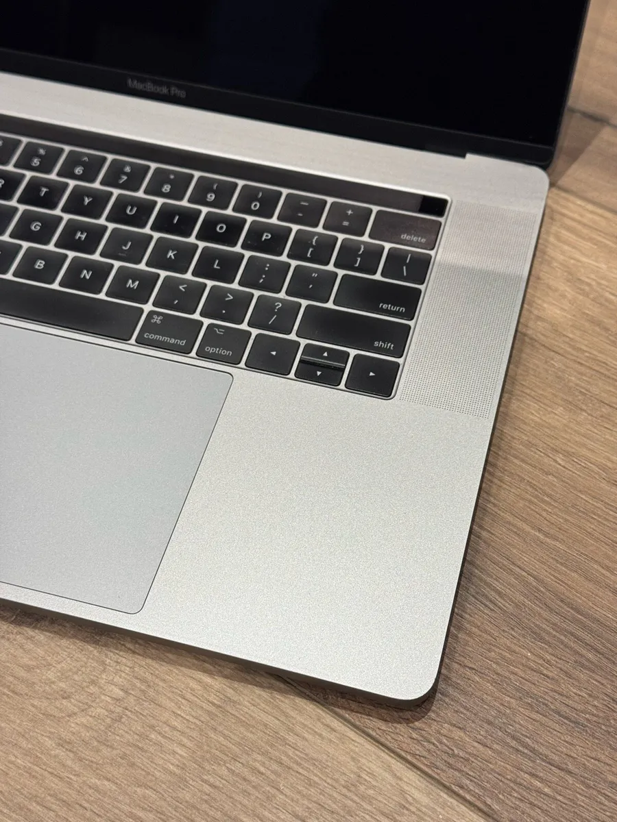 MacBook Pro 15" 2017 For Parts - Image 4
