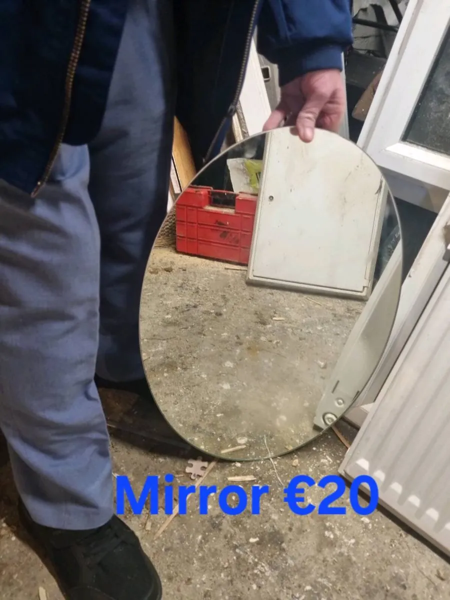 Windows, radiators, mirror - Image 3